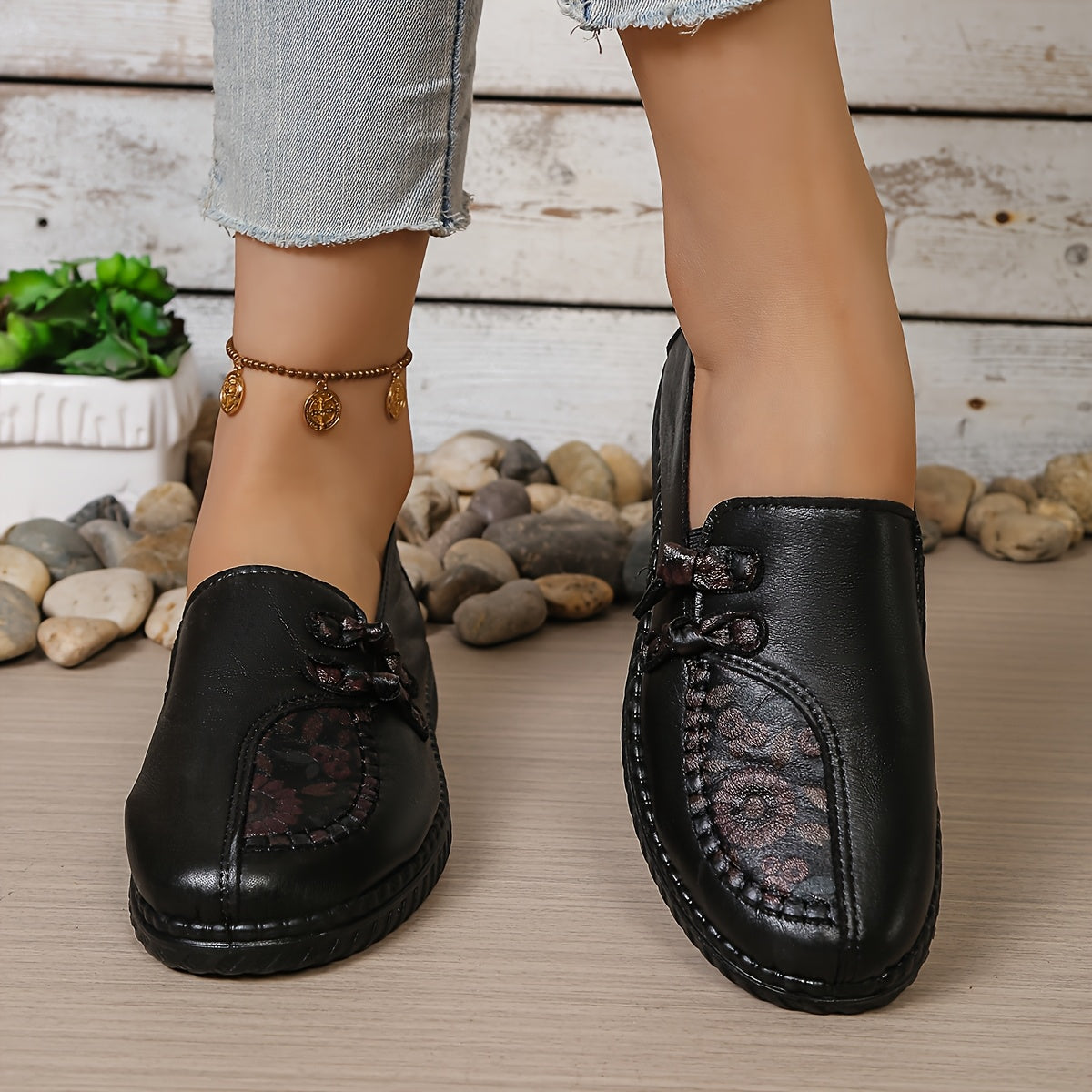 Winifred™ | Floral Detail Comfort Loafers