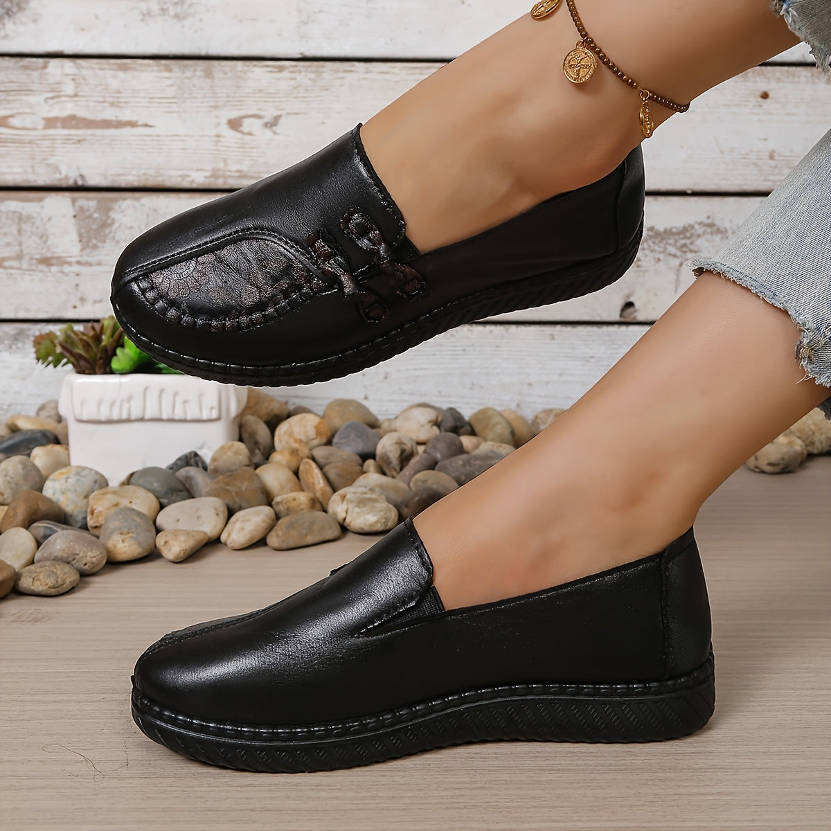 Winifred™ | Floral Detail Comfort Loafers