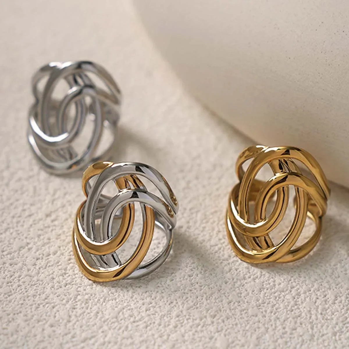Contour Echo Ring