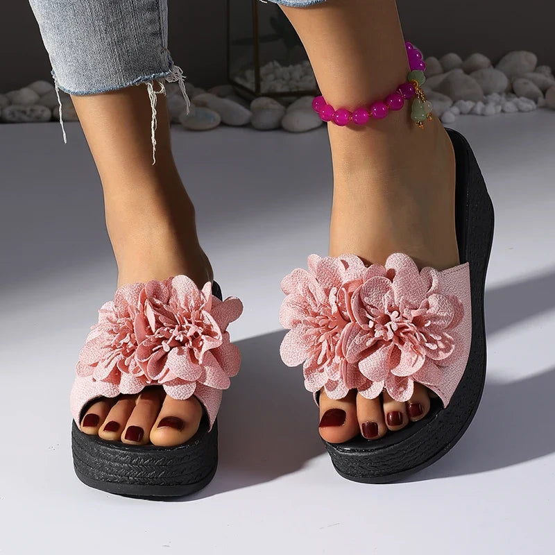 Penelope Platform Slide