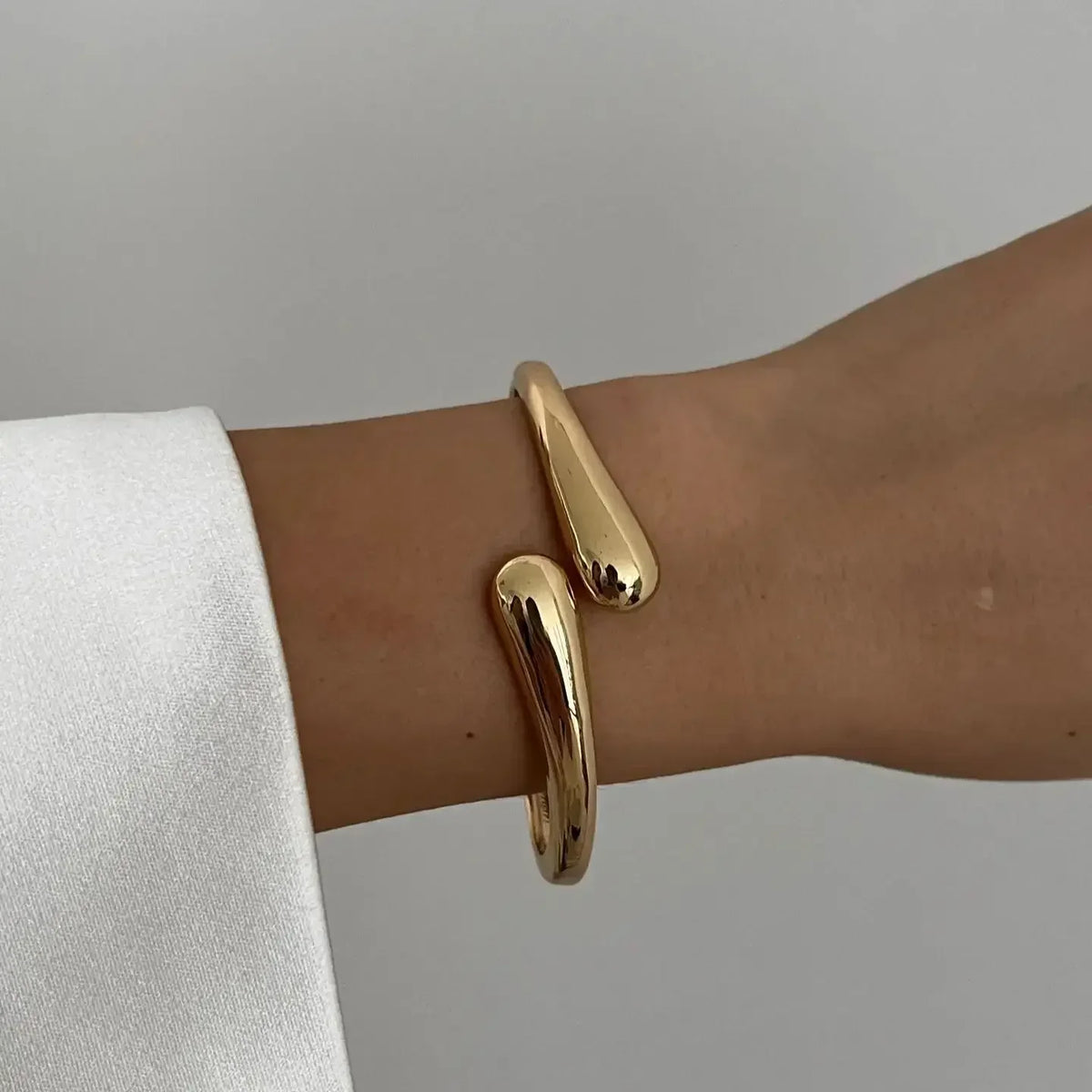 Contour Ronde Bangle