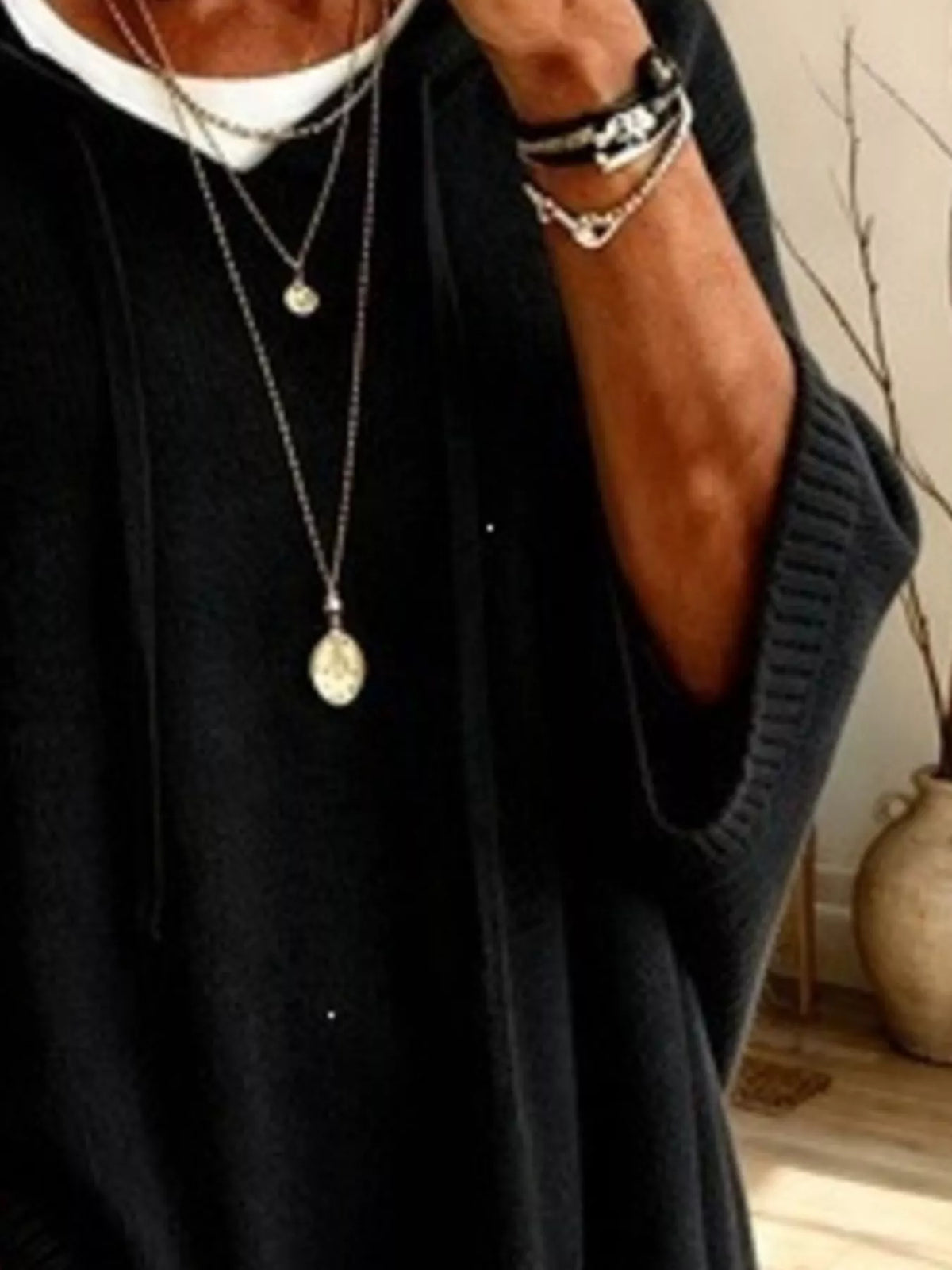 Rose – Poncho Sweater
