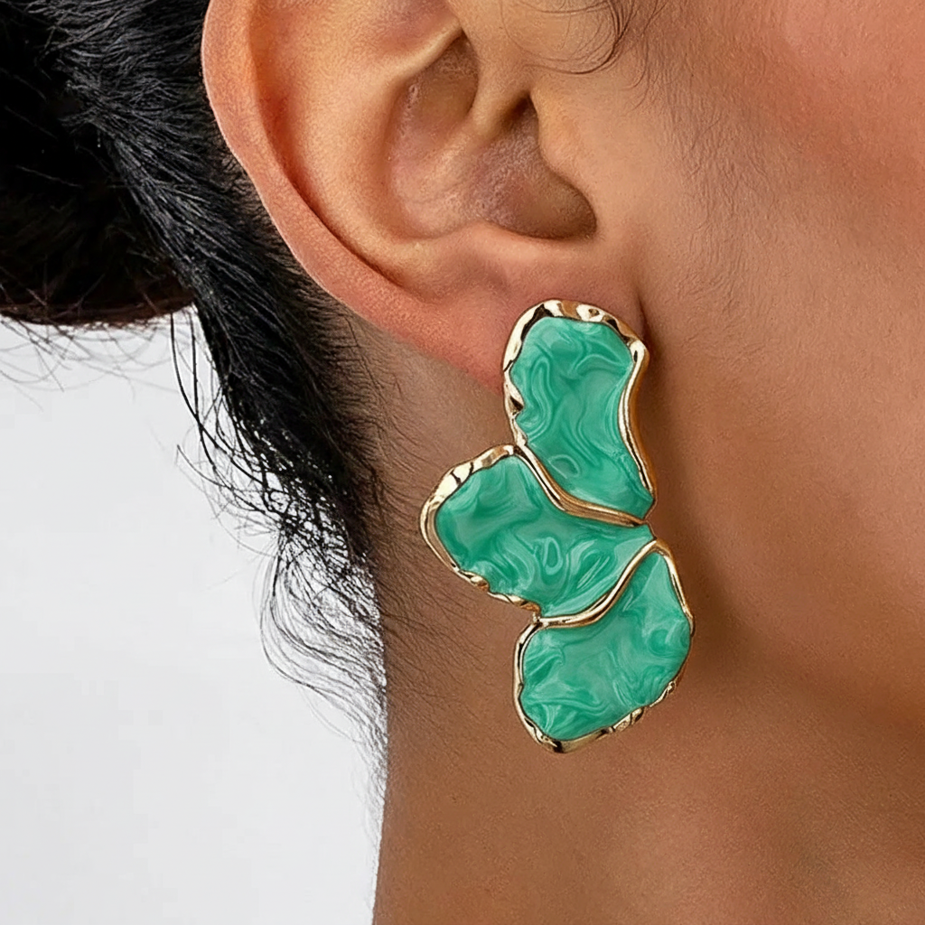 Contour Floral Stud Earring